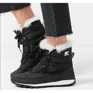 Sorel Women's Whitney II Short Lace Waterproof Faux Fur Lined Boots SZ 8.5